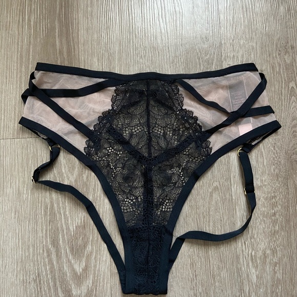 NWT Victoria’s Secret Very Sexy high waisted panty - Picture 4 of 4